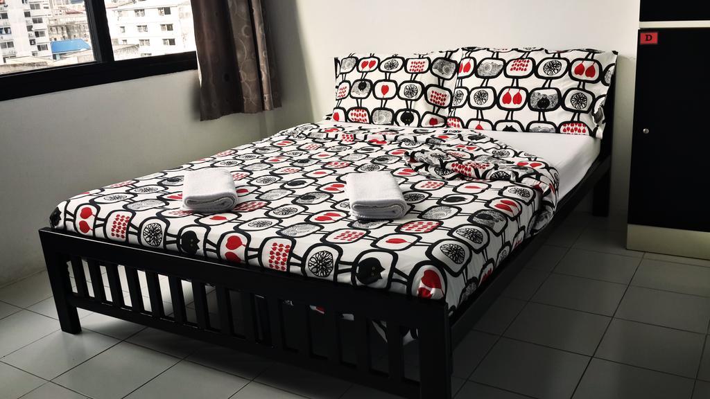 De Talak Hostel Банкок Екстериор снимка