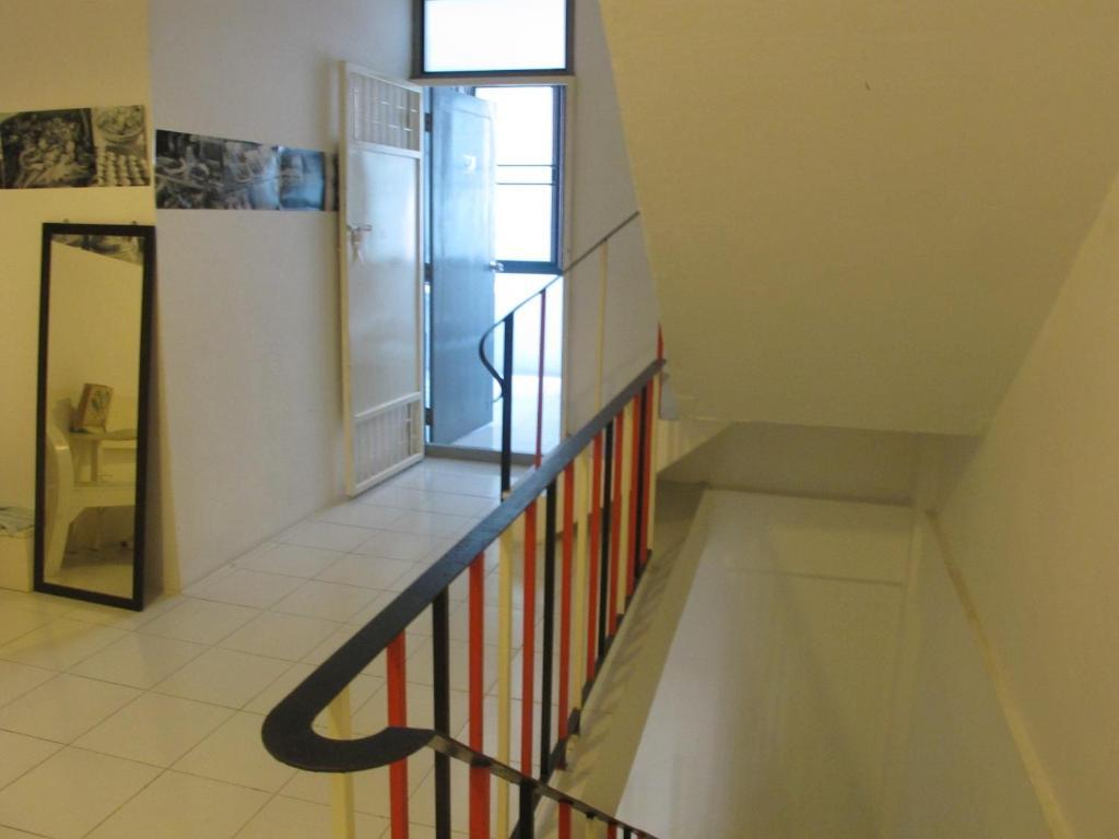 De Talak Hostel Банкок Екстериор снимка