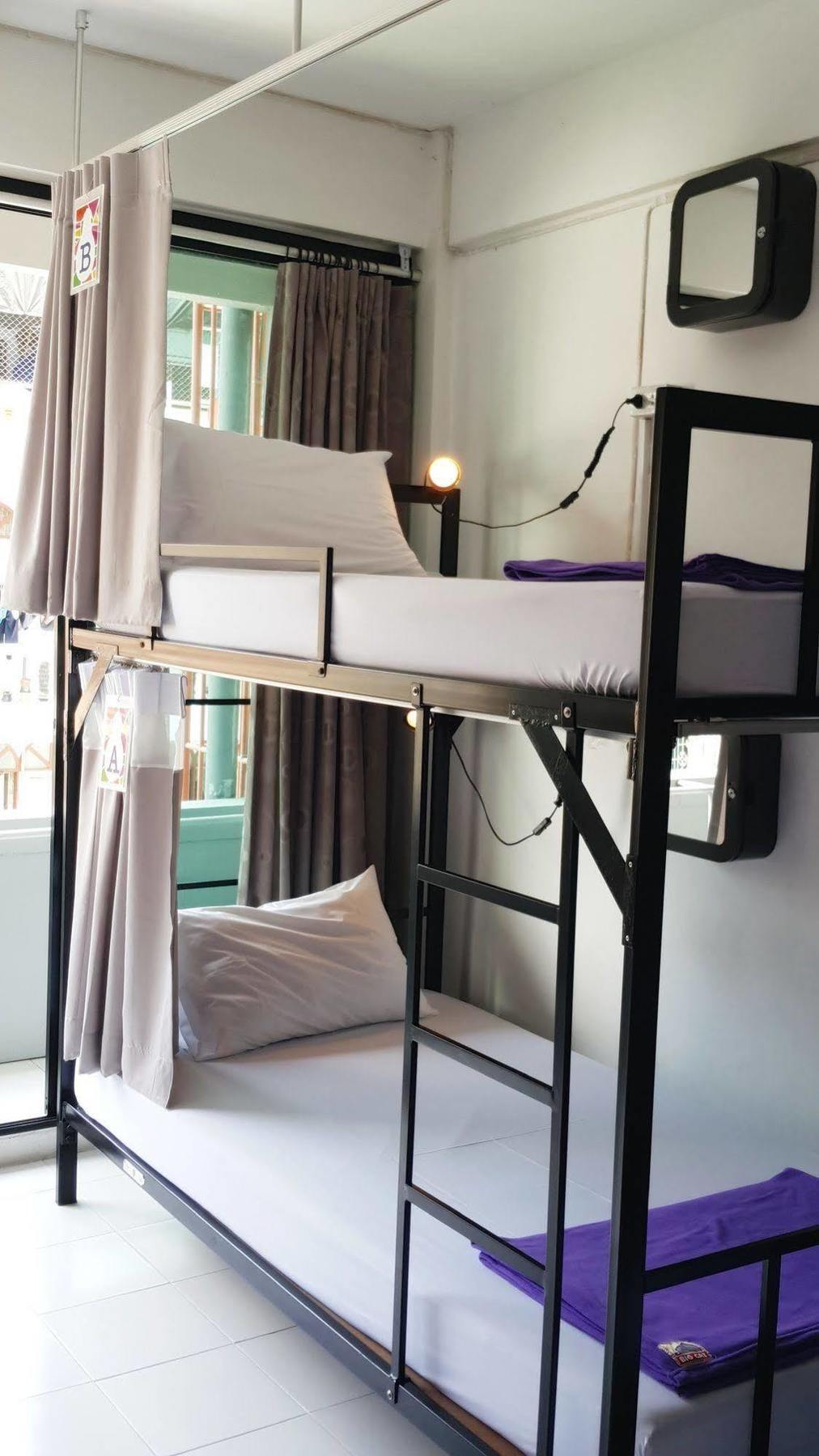 De Talak Hostel Банкок Екстериор снимка
