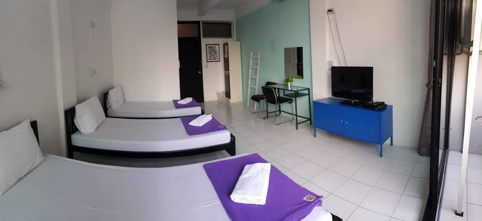 De Talak Hostel Банкок Екстериор снимка